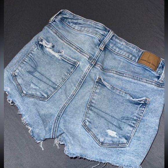 American Eagle Distressed Jean Shorts size 4 - Picture 5 of 5